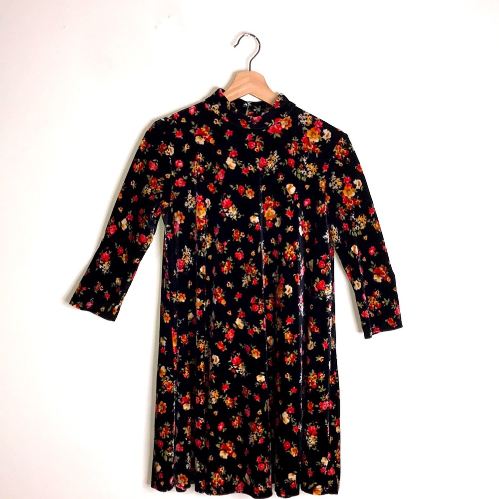 Free people Floral Black Bouquet Babe Velvet Mini dress Size large - Picture 3 of 15